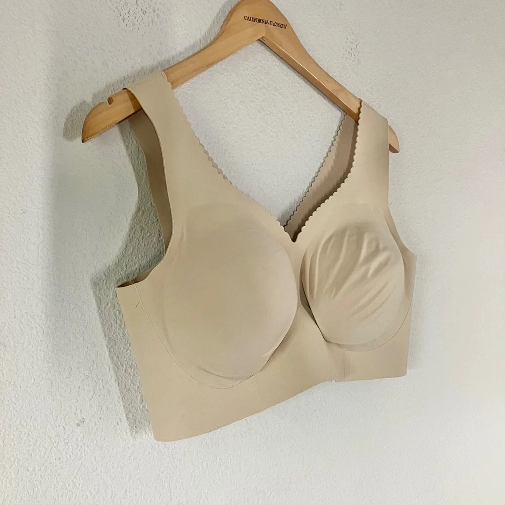 EVELYN BOBBIE Evelyn Bra XL Wireless EB Core Support Smoothing Scalloped Beige